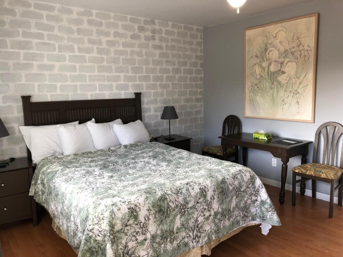 Berry Mills Auberge Restwell Motel מראה חיצוני תמונה